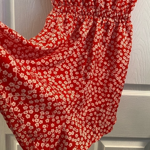 Princess Polly ditzy floral romper - Picture 3 of 5